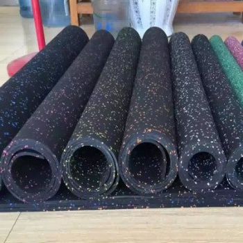 Factory wholesale interlocking gym rolls mats floor garage rubber carpet flooring